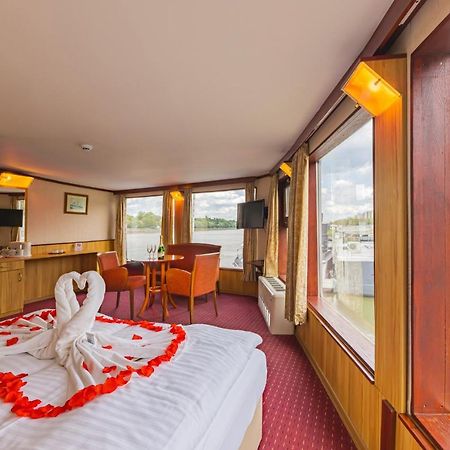 Fortuna Boat Hotel Budapest Eksteriør bilde